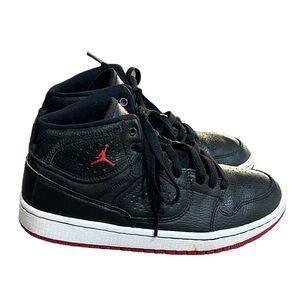 Nike Air Jordan Boys' Access GS 'Black Gym Red' AV7941-001 Sneakers Size 5.5Y